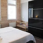 Daire Wanha Koulu Tahko Unelma, 4mh, Palju, Sauna, Tupakeittioe, Wifi, Liikuntasali, Rinteetsparavintola 6km, Lemmikit Ok, Edukas Reittiö
