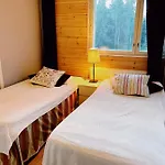 Daire Wanha Koulu Tahko Unelma, 4mh, Palju, Sauna, Tupakeittioe, Wifi, Liikuntasali, Rinteetsparavintola 6km, Lemmikit Ok, Edukas