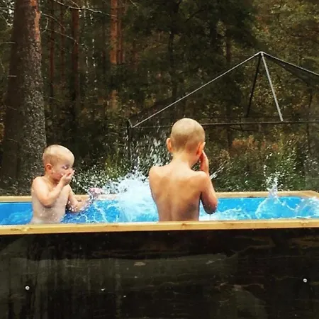 Wanha Koulu Tahko Unelma, 4mh, Palju, Sauna, Tupakeittioe, Wifi, Liikuntasali, Rinteetsparavintola 6km, Lemmikit Ok, Edukas *