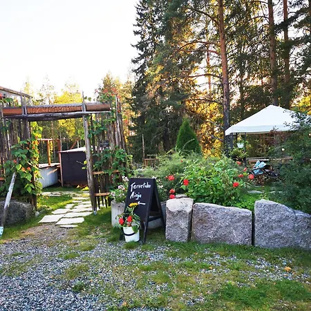 Daire Wanha Koulu Tahko Unelma, 4mh, Palju, Sauna, Tupakeittioe, Wifi, Liikuntasali, Rinteetsparavintola 6km, Lemmikit Ok, Edukas